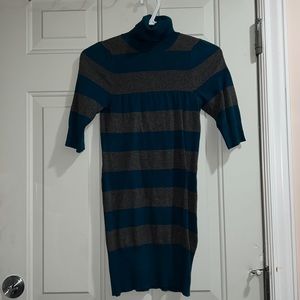Streetwear Society blue and grey striped short-sleeved turtleneck sweater